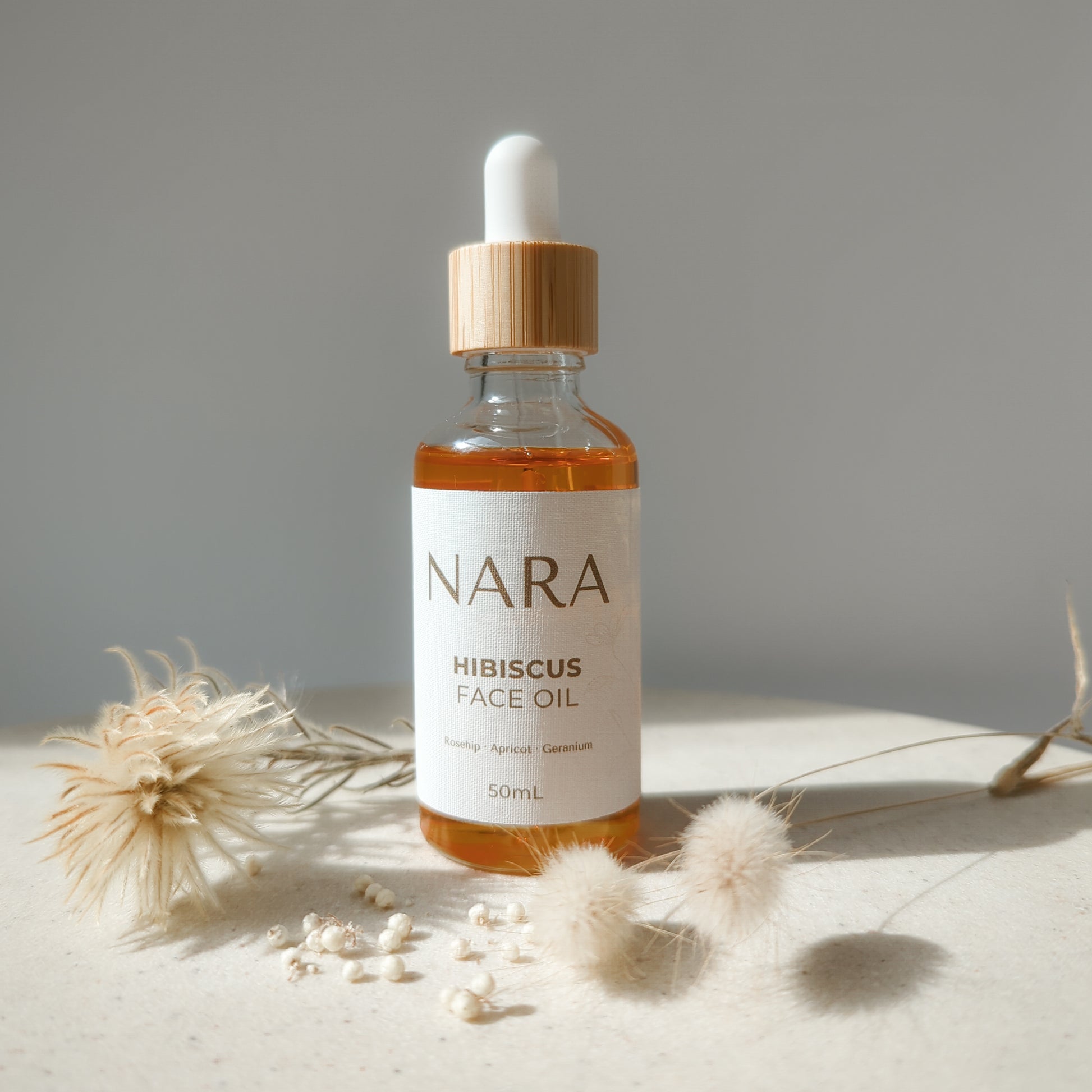 Natural Hibiscus Face Oil for Women from NARA